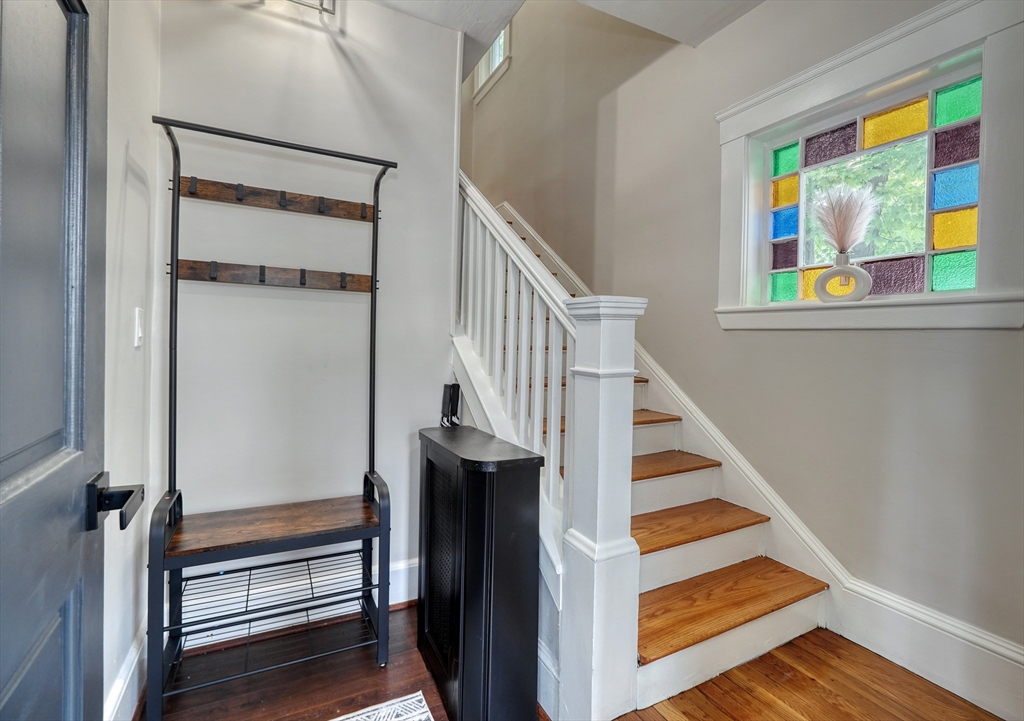 9 Bellevue Road, Unit B Wakefield, MA 01880 - Photo 4 of 36