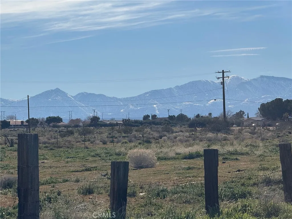 13290 Smoke Tree Road Victorville, CA 92392 - Photo 1 of 1 Gallery Image 1