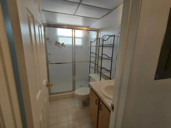 $1,800 | 6850 Royal Palm Boulevard, Unit 211G, Margate, FL 33063