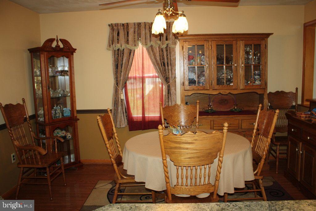 1760 Topaz Road York, PA 17408 - Photo 3 of 14 Gallery Image 3
