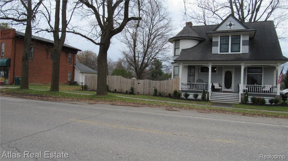 4645 Pratt Road Hadley, MI 48440 - Photo 2 of 18 IMG_0577.JPG