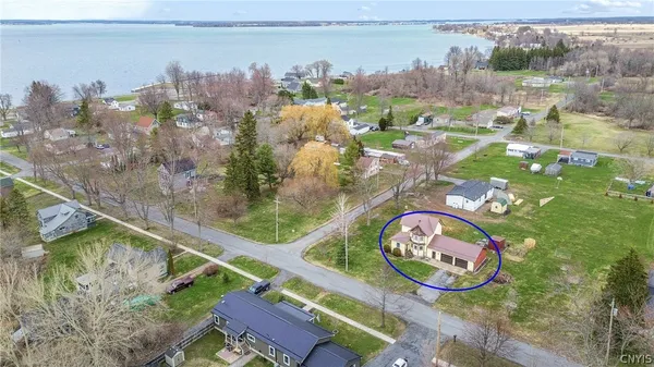 $195,000 | 316 Centre Street, Cape Vincent, NY 13618