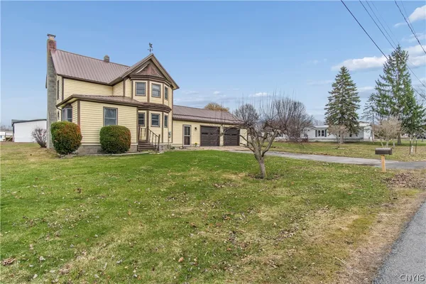 $195,000 | 316 Centre Street, Cape Vincent, NY 13618