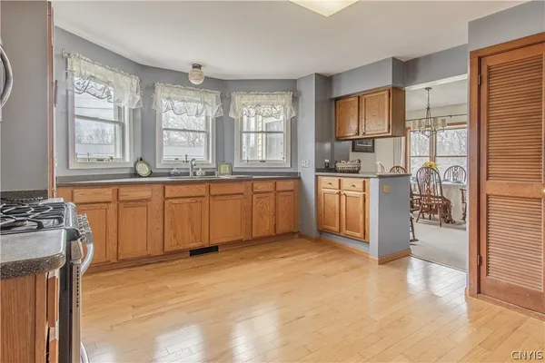 $195,000 | 316 Centre Street, Cape Vincent, NY 13618