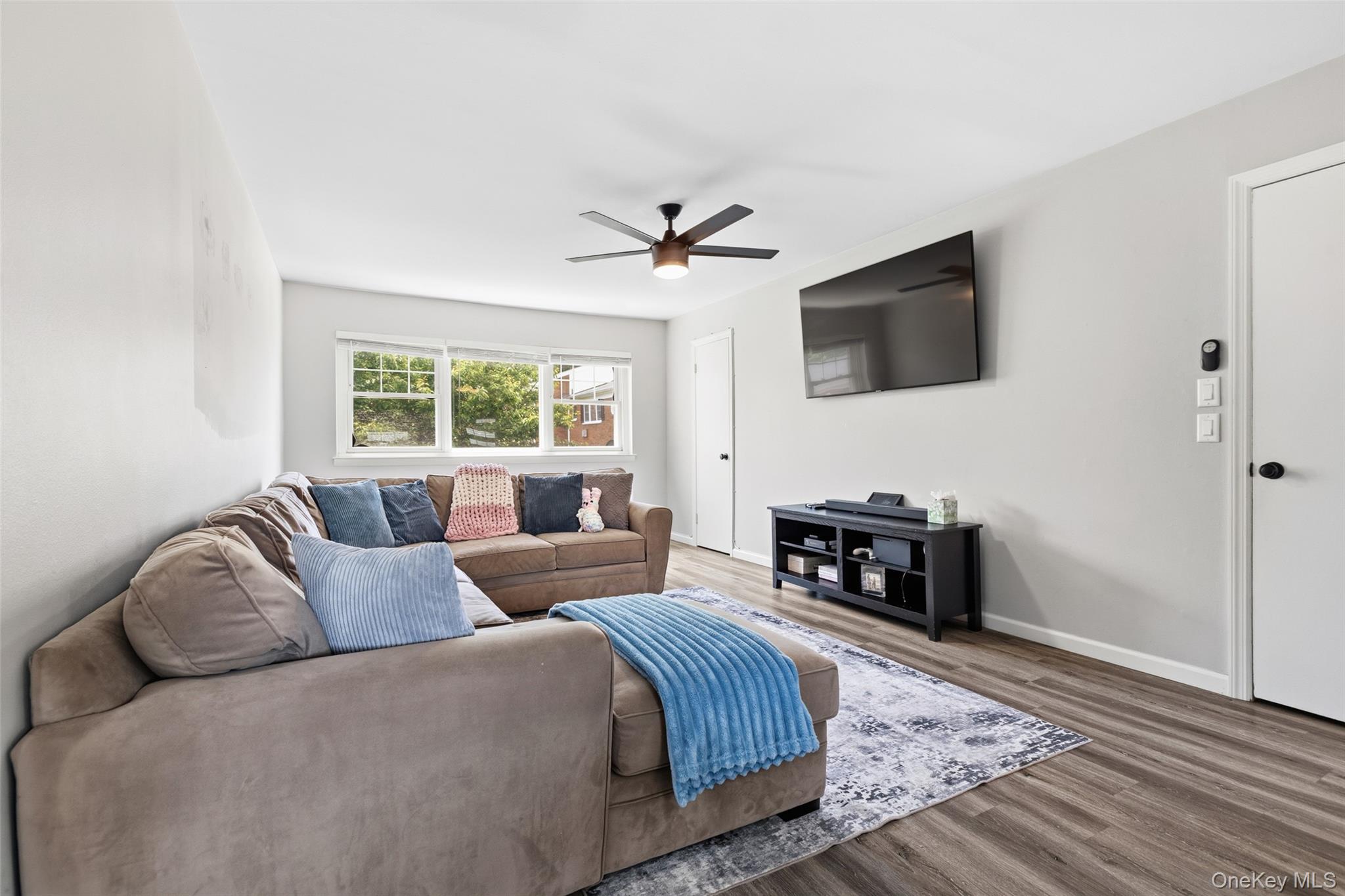 1879 Crompond Road, Unit F3 Peekskill, NY 10566 - Photo 5 of 17