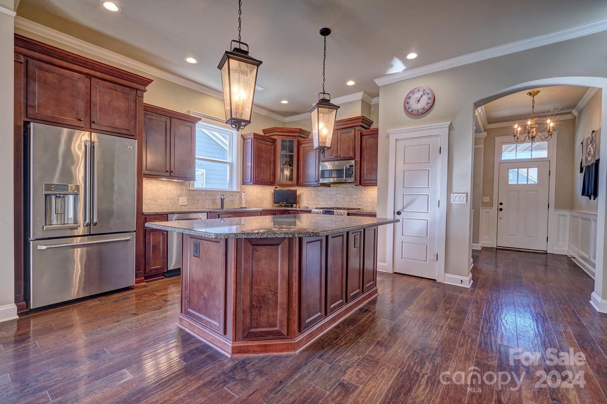 516 Channel Road Lake Wylie, SC 29710 - Photo 7 of 38 Gallery Image 7