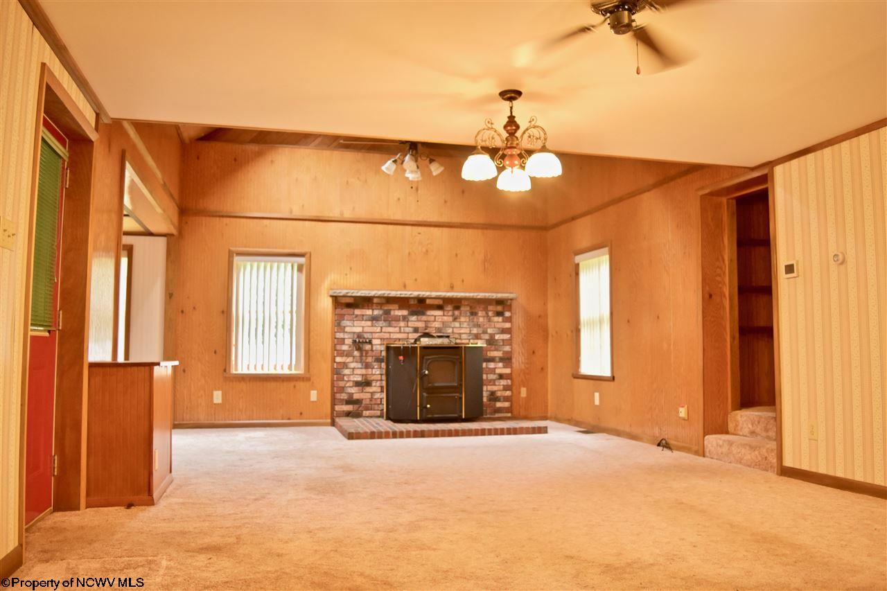 326 Clemans Road Flemington, WV 26347 - Photo 4 of 17 Gallery Image 4