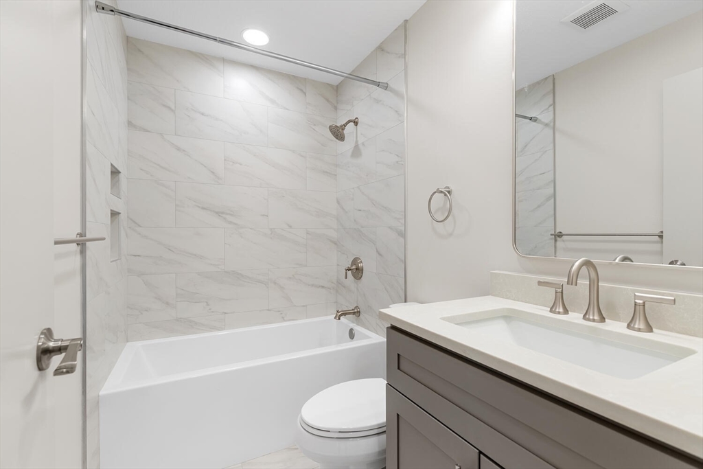 269 Cambridge Road, Unit 504 Woburn, MA 01801 - Photo 21 of 35 Gallery Image 21
