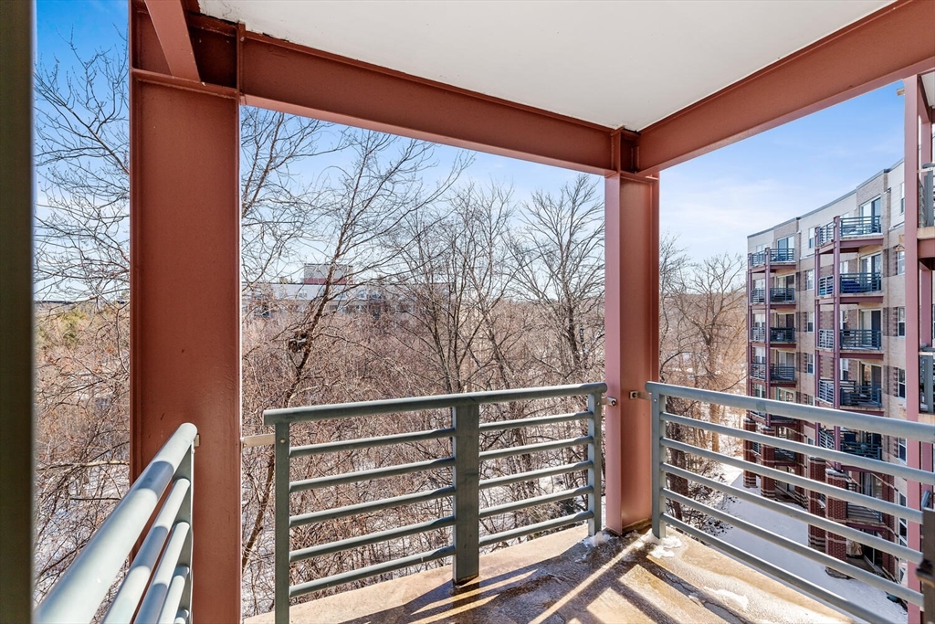 269 Cambridge Road, Unit 504 Woburn, MA 01801 - Photo 9 of 35 Gallery Image 9