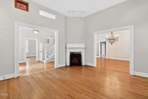 $750,000 | 502 Devereux Street, Raleigh, NC 27605