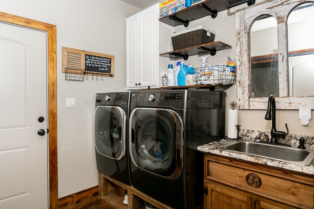 5746 Friedrich Road Harper, TX 78631 - Photo 17 of 25 Gallery Image 17