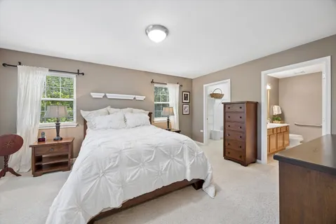 $419,000 | 621 Dunhill Lane, Carol Stream, IL 60188