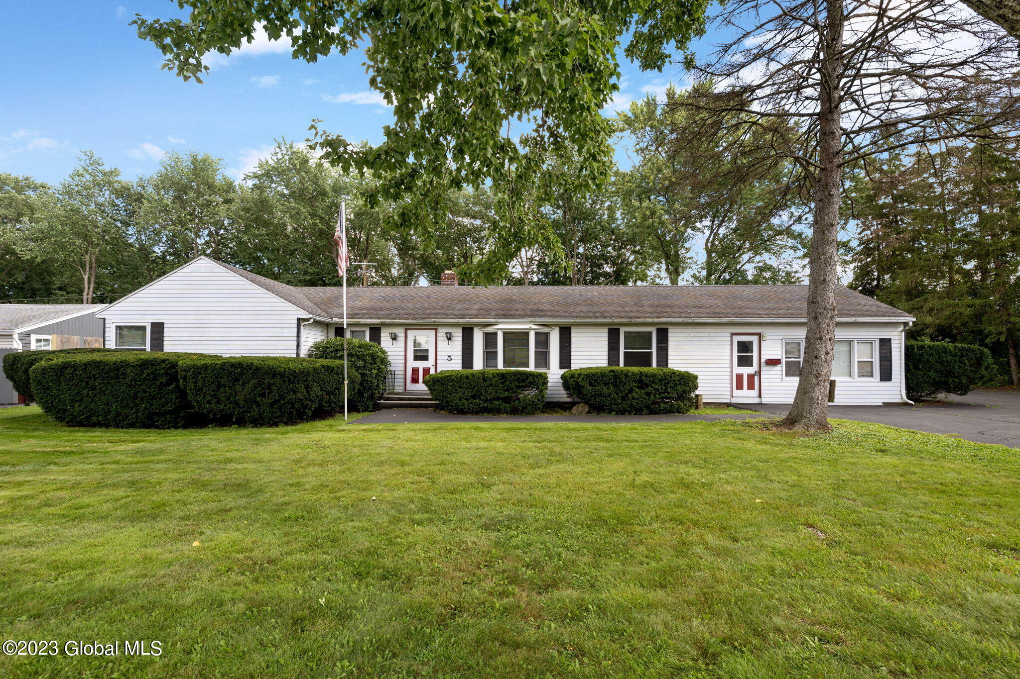 1-web-or-mls-5SunsetDr_01