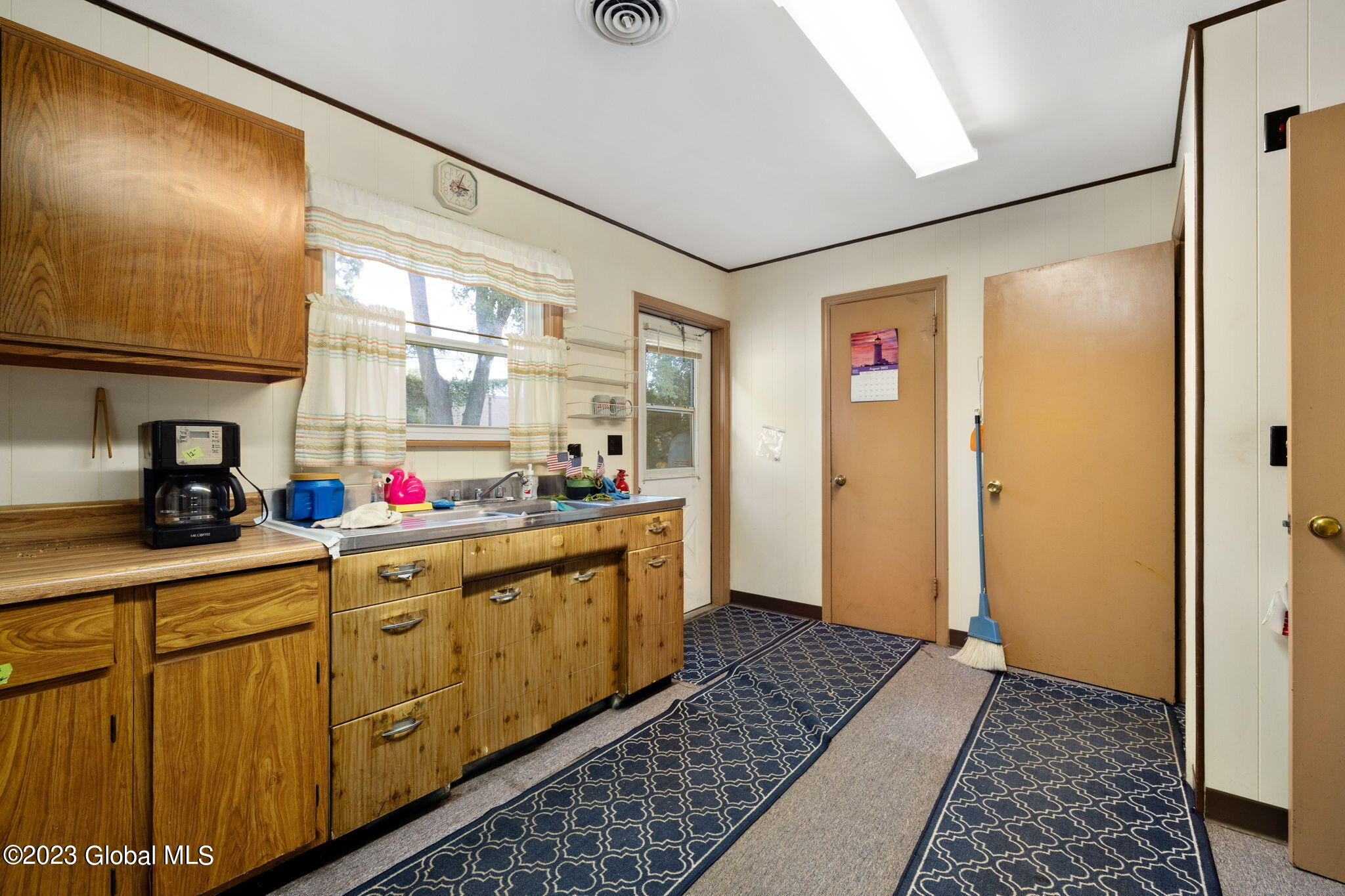 5 Sunset Drive Colonie, NY 12110 - Photo 11 of 32 11-web-or-mls-5SunsetDr_11