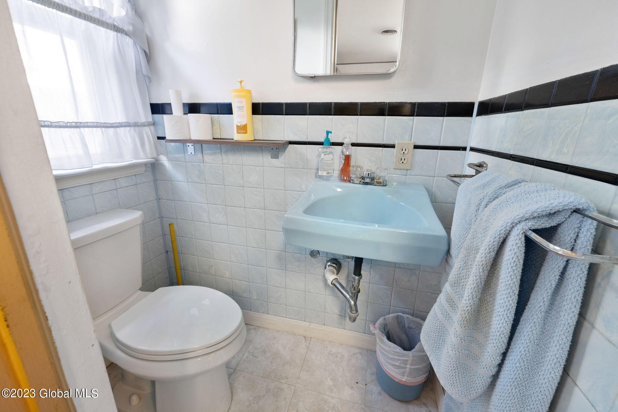 5 Sunset Drive Colonie, NY 12110 - Photo 12 of 32 12-web-or-mls-5SunsetDr_12