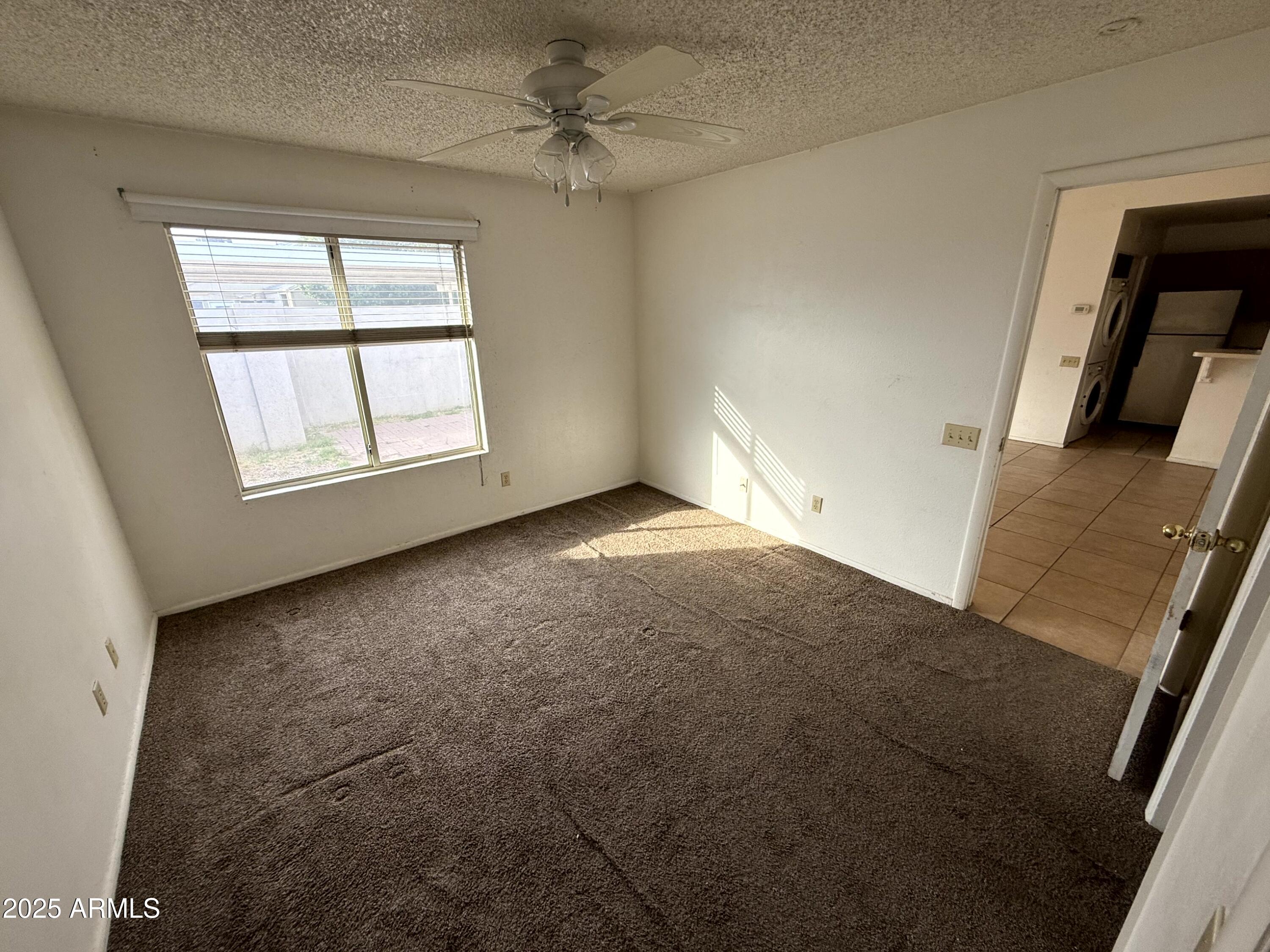 7013 South 41st Way Phoenix, AZ 85042 - Photo 8 of 9 IMG_8100