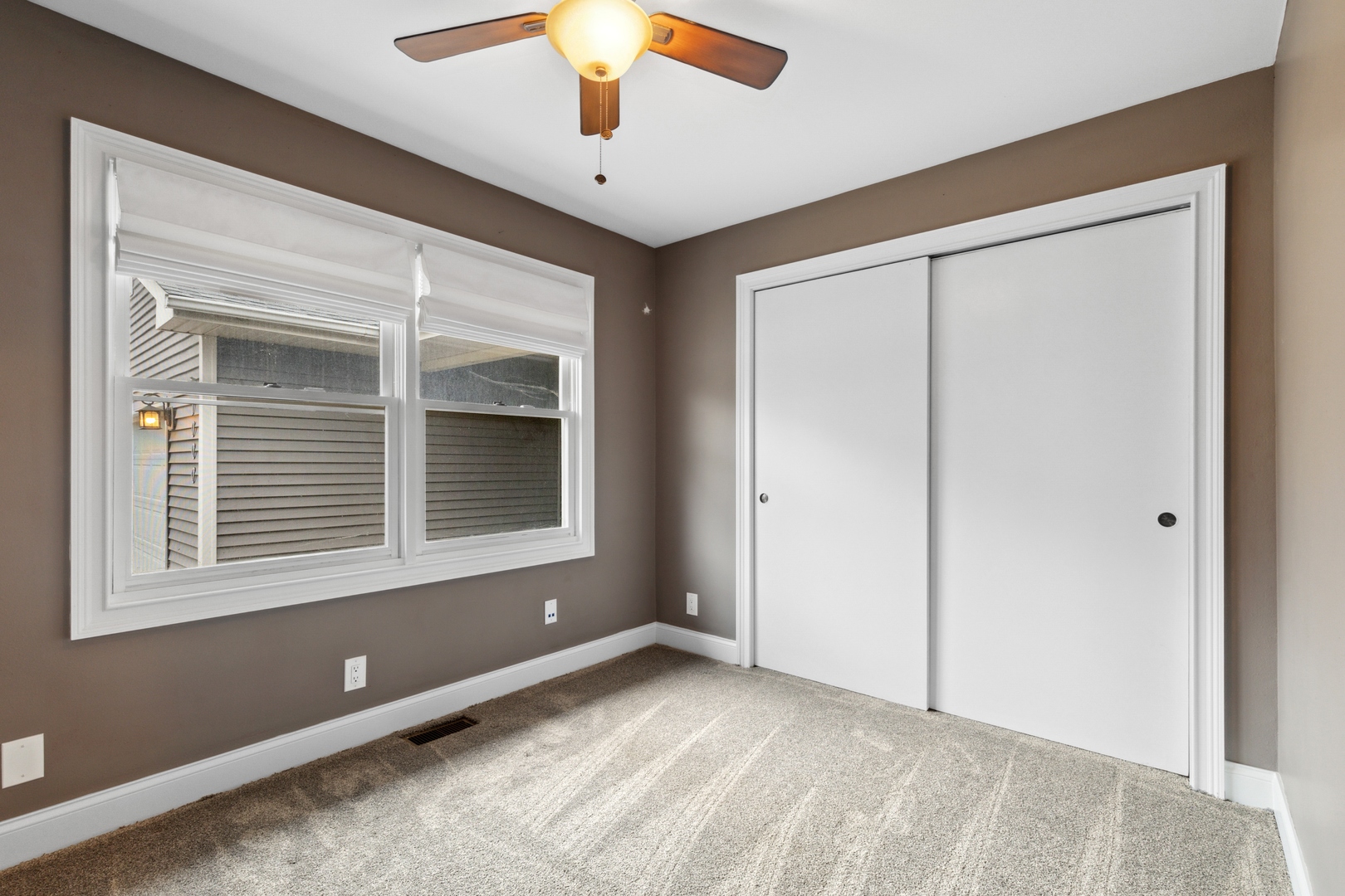 1000 Hollywood Boulevard McHenry, IL 60050 - Photo 11 of 16 a view of an empty room with a window