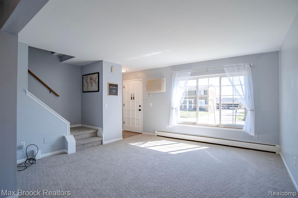 421 Miller Avenue Rochester, MI 48307 - Photo 8 of 20