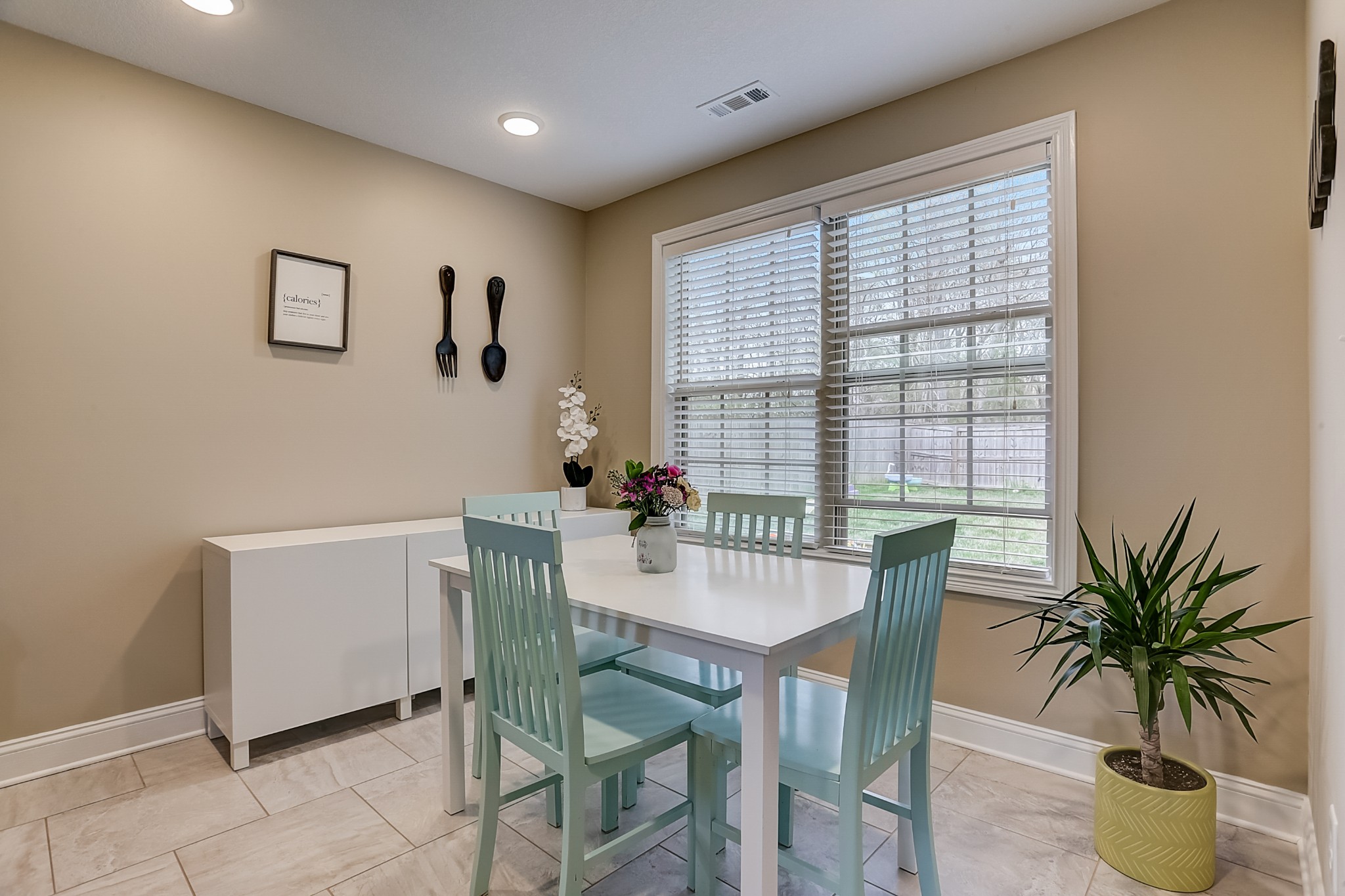 1033 Charles Thomas Road Clarksville, TN 37042 - Photo 11 of 44 Gallery Image 11