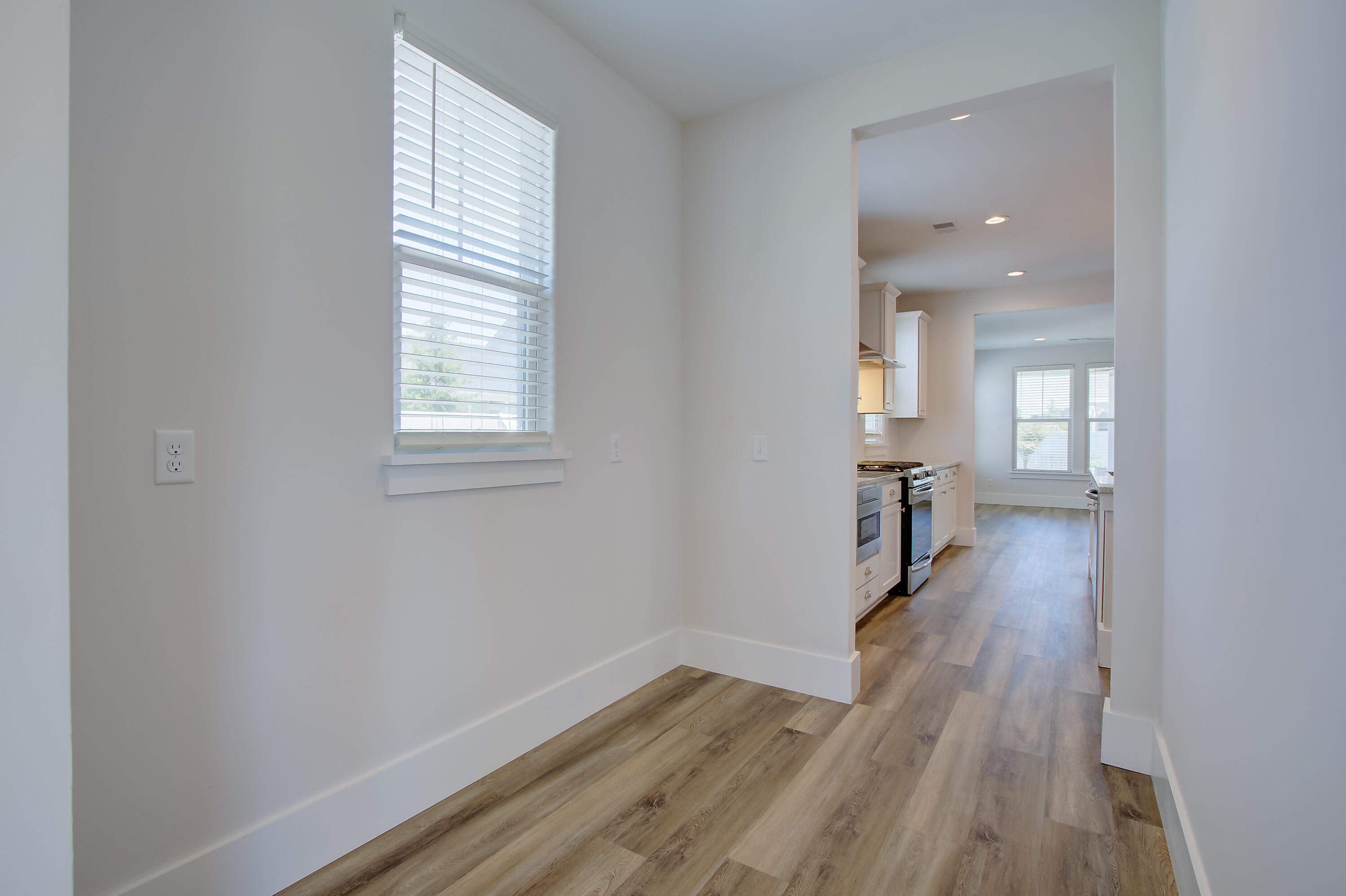 100 True Blue Loop Summerville, SC 29486 - Photo 24 of 32 05192026-101