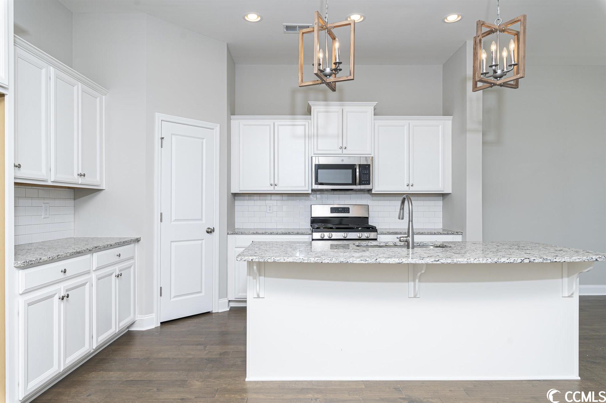 430 Bumble Circle Murrells Inlet, SC 29576 - Photo 11 of 20 Gallery Image 11