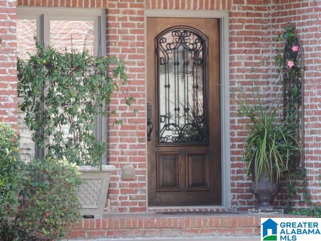5679 Chestnut Trace Birmingham, AL 35244 - Photo 4 of 50