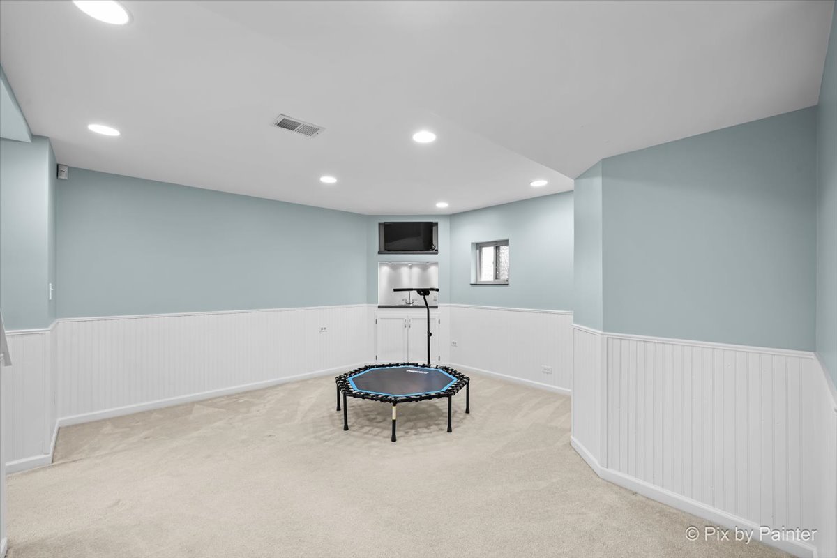 612 Rosedale Avenue Roselle, IL 60172 - Photo 38 of 71 Gallery Image 38
