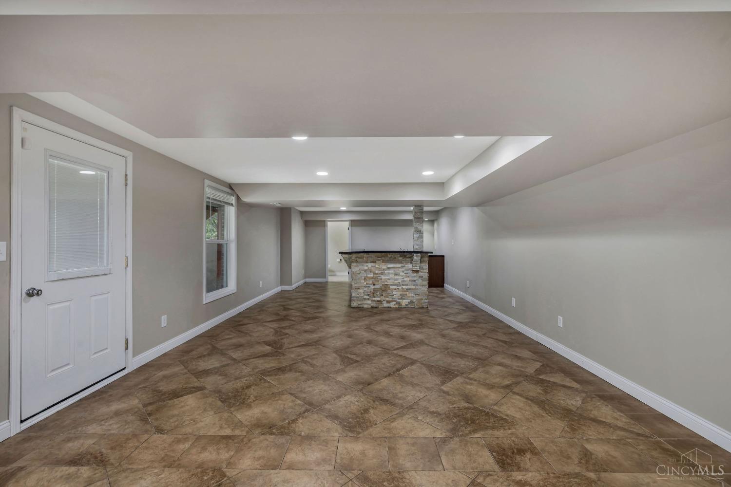 1270 Hamilton New London Road Hamilton, OH 45013 - Photo 54 of 76 Gallery Image 54