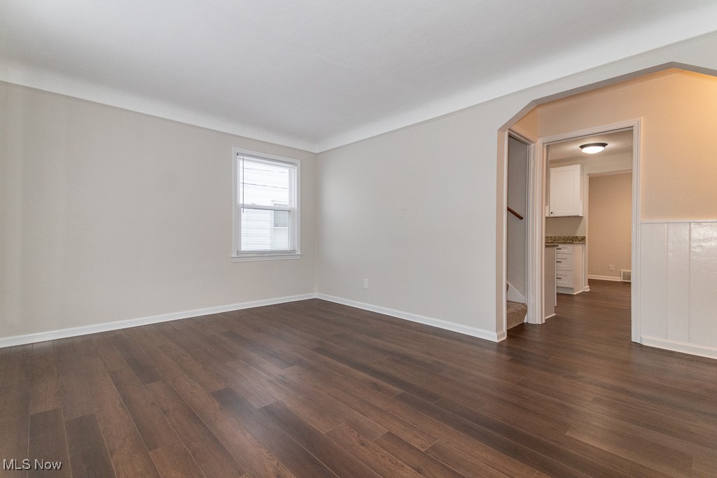 29945 Elgin Road Wickliffe, OH 44092 - Photo 8 of 25 Gallery Image 8