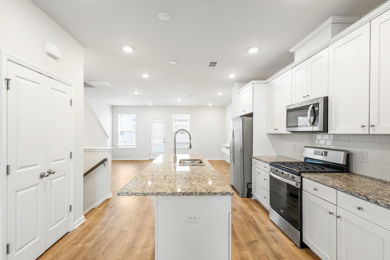 306 Pathfinder Way Charleston, SC 29492 - Photo 20 of 52 306 Pathfinder_16