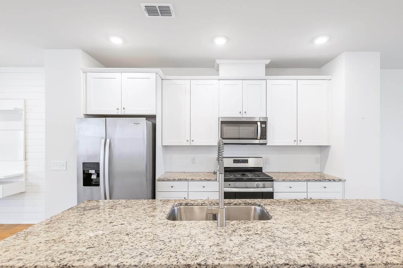 306 Pathfinder Way Charleston, SC 29492 - Photo 23 of 52 306 Pathfinder_15