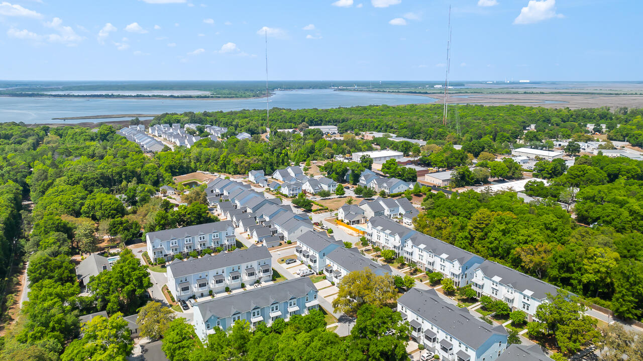 306 Pathfinder Way Charleston, SC 29492 - Photo 5 of 52 306 Pathfinder_6