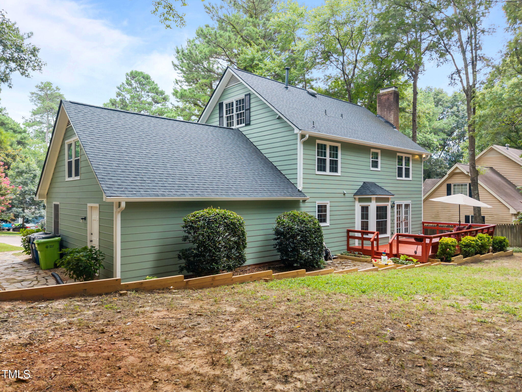 8009 Running Cedar Trail Raleigh, NC 27615 - Photo 40 of 42 Backyard