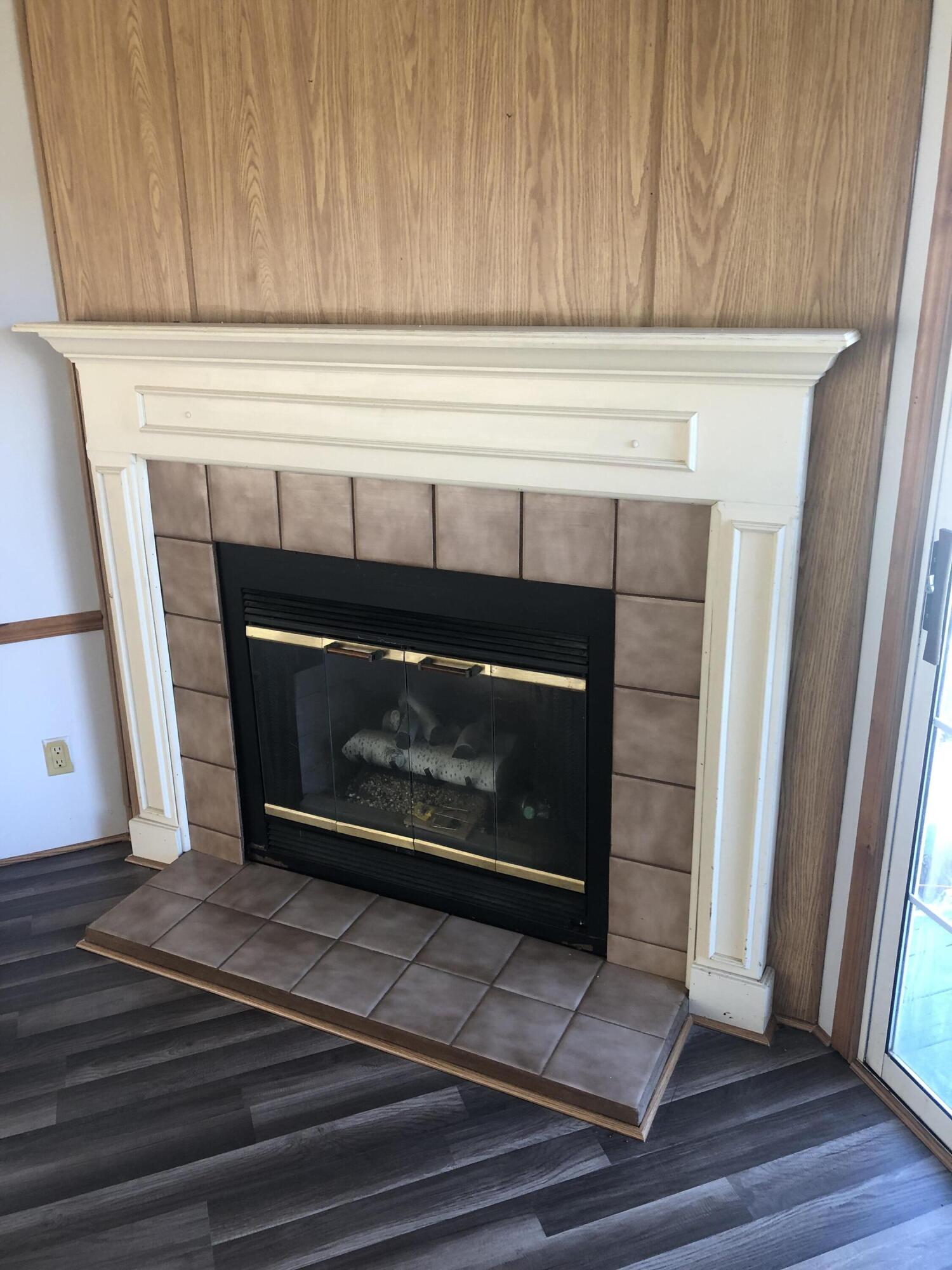 9210 Potts Creek Road Covington, VA 24426 - Photo 12 of 32 fireplace 1