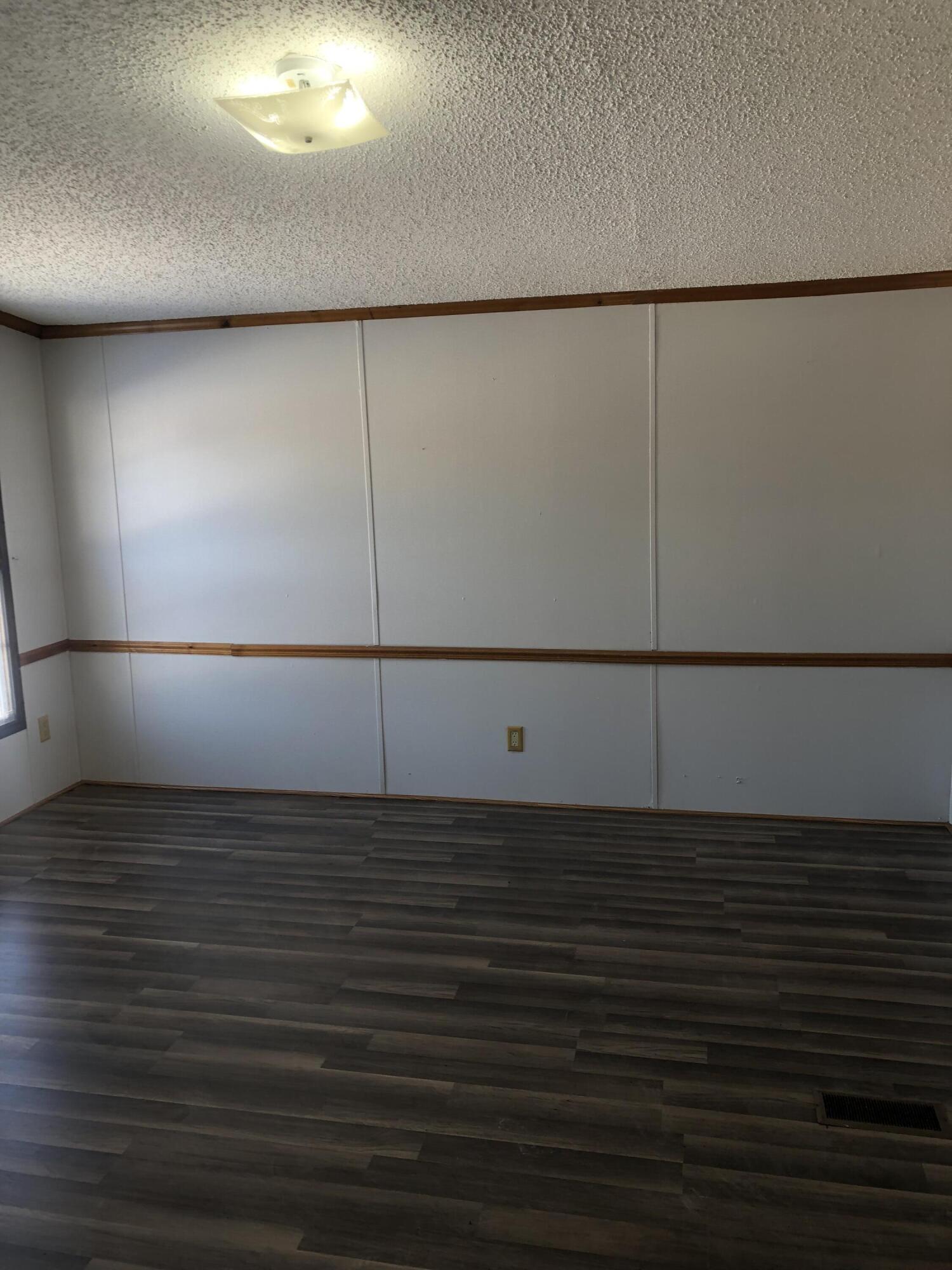 9210 Potts Creek Road Covington, VA 24426 - Photo 20 of 28 a view of a room