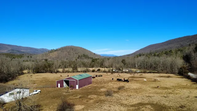 a view of outdoor space with mountain view