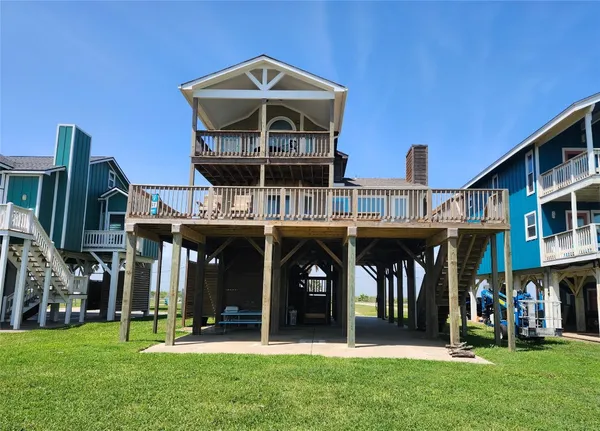 $655,000 | 2422 Bluewater Highway, Unit CR257, Surfside Beach, TX 77541