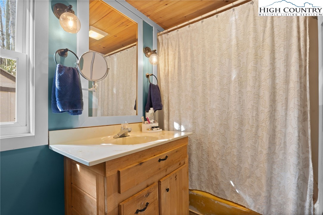 170 Rourke Ridge Road Deep Gap, NC 28618 - Photo 15 of 34