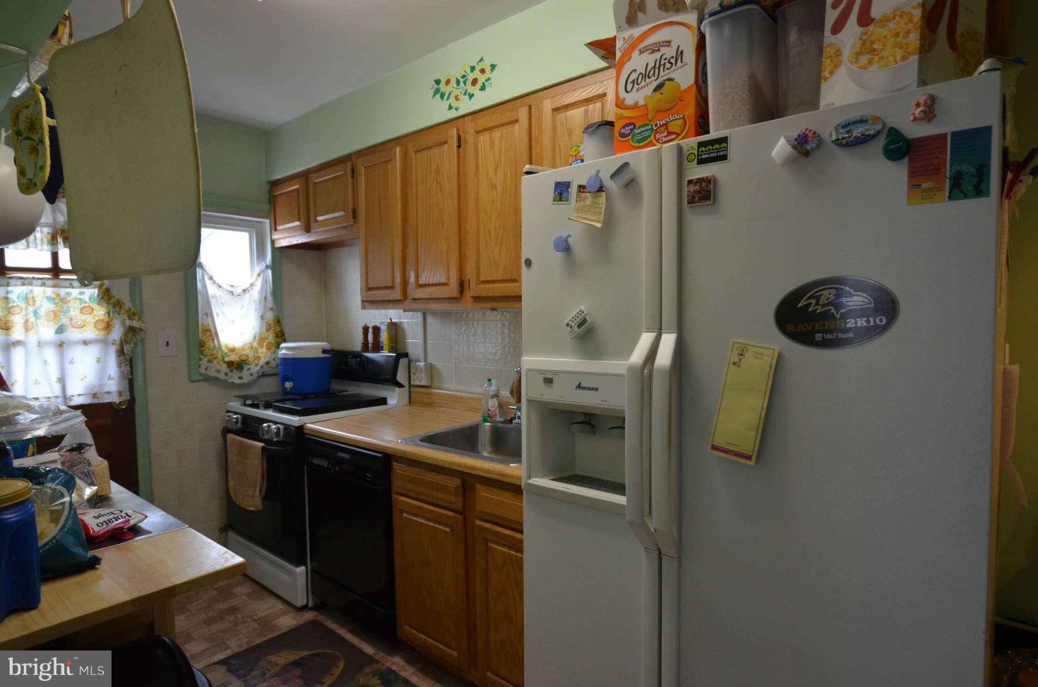 7528 Rabon Avenue Baltimore, MD 21222 - Photo 9 of 26 Kitchen