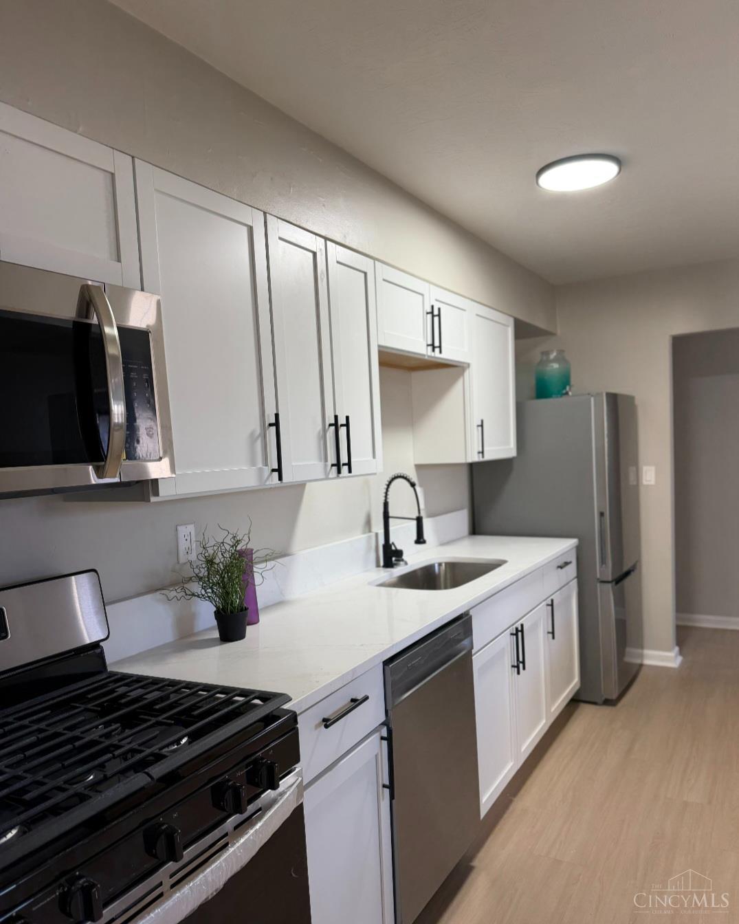 949 Anderson Ferry Road Cincinnati, OH 45238 - Photo 3 of 12 Gallery Image 3