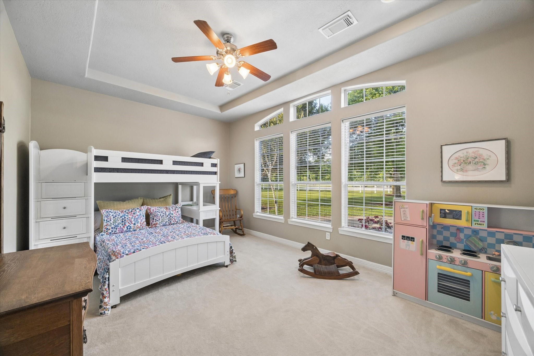 16519 Deerhaven Run Rosharon, TX 77583 - Photo 18 of 47 a bedroom with furniture and a large window