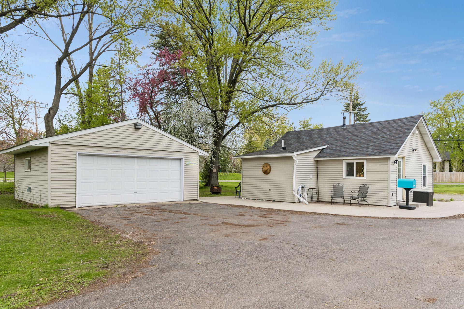 16217 Gleason Lake Road Wayzata, MN 55391 - Photo 2 of 22