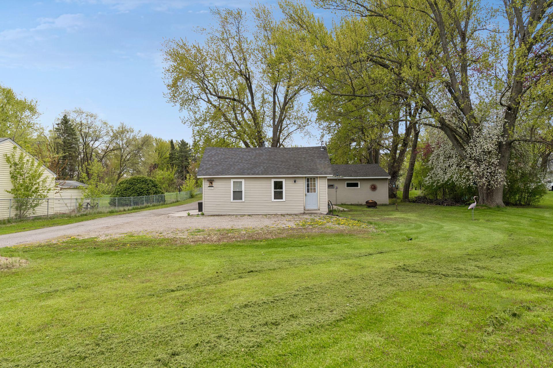 16217 Gleason Lake Road Wayzata, MN 55391 - Photo 4 of 22