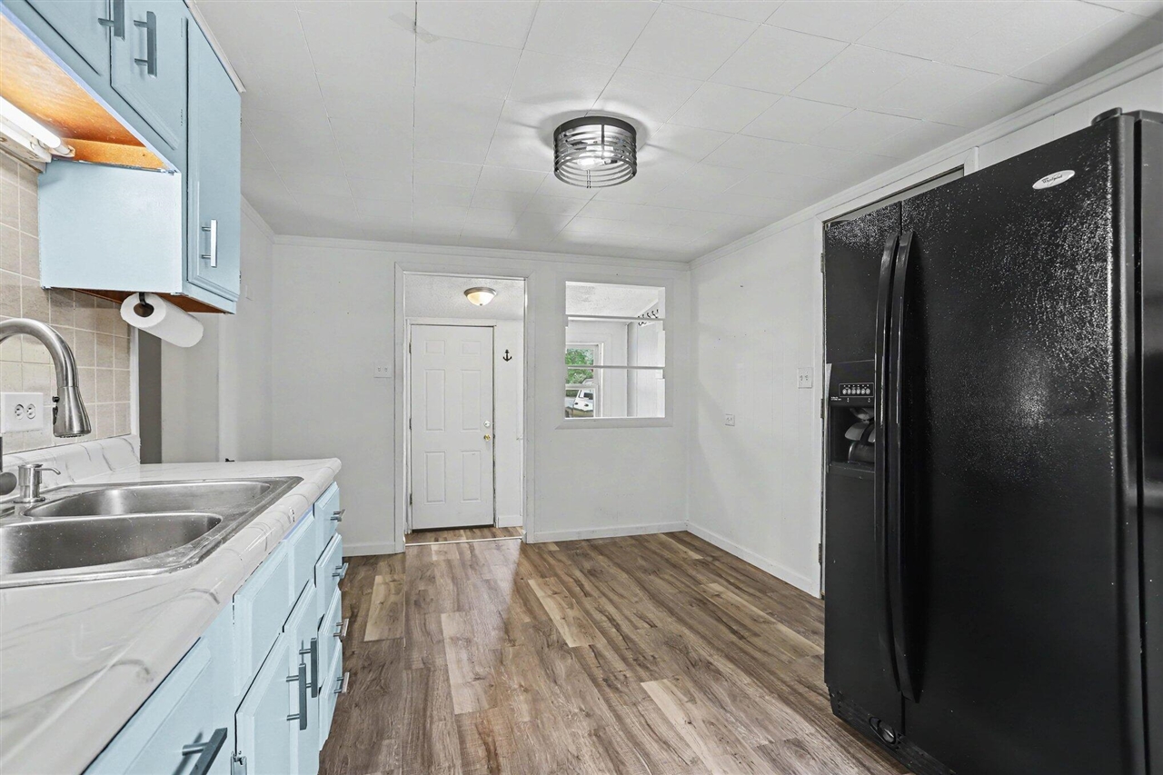 59446 Manor Road Colon, MI 49040 - Photo 8 of 29