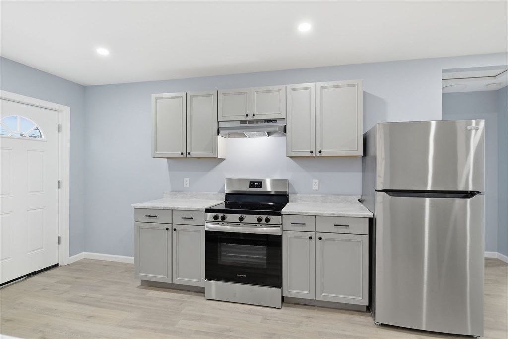 25 Bourne Street Three Rivers, MA 01080 - Photo 7 of 41