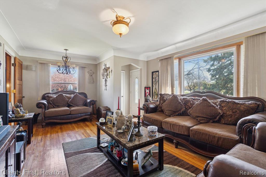 19000 Champaign Road Allen Park, MI 48101 - Photo 8 of 42 Gallery Image 8