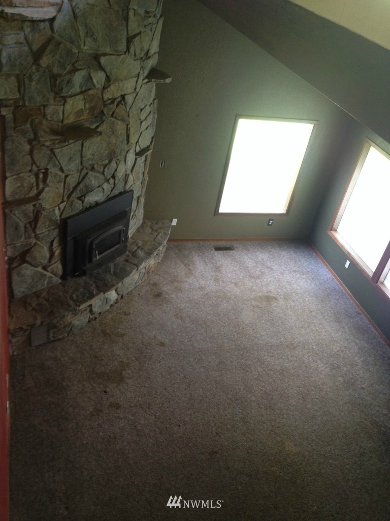 1255 Lattimore Road Ferndale, WA 98248 - Photo 4 of 12