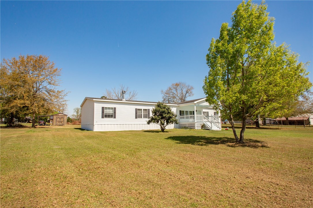 2734 Woodridge Road Waycross, GA 31503 - Photo 4 of 52