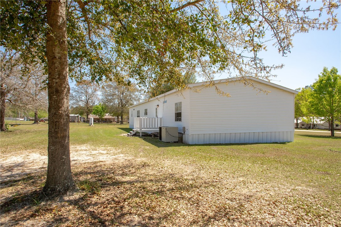 2734 Woodridge Road Waycross, GA 31503 - Photo 47 of 52