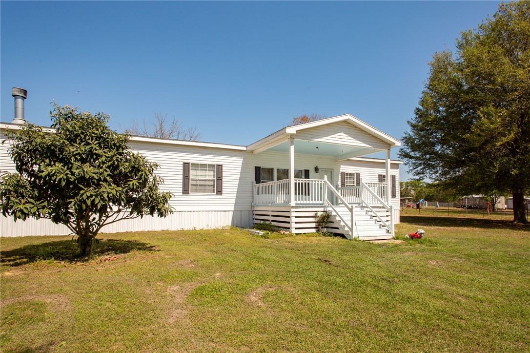 2734 Woodridge Road Waycross, GA 31503 - Photo 5 of 52